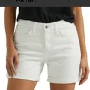 Angels Women's Classic Bermuda White Jean Shorts. Sz 16 NWT